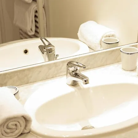 Condillac - Localisation Exceptionnelle 2 Avec Ascenseur Et Parking *