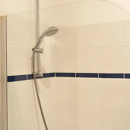 Condillac - Localisation Exceptionnelle 2 Avec Ascenseur Et Parking